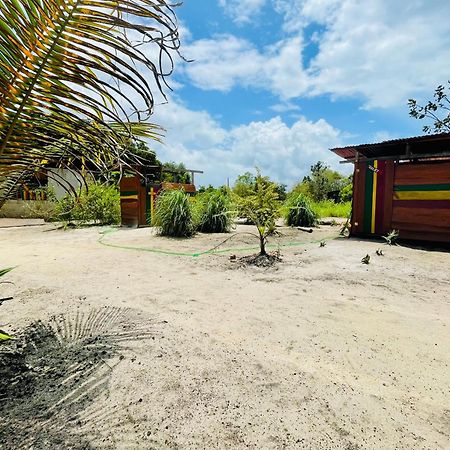 Land Of Promise - Reggae Bar & Eco Village Zanderij Exterior photo