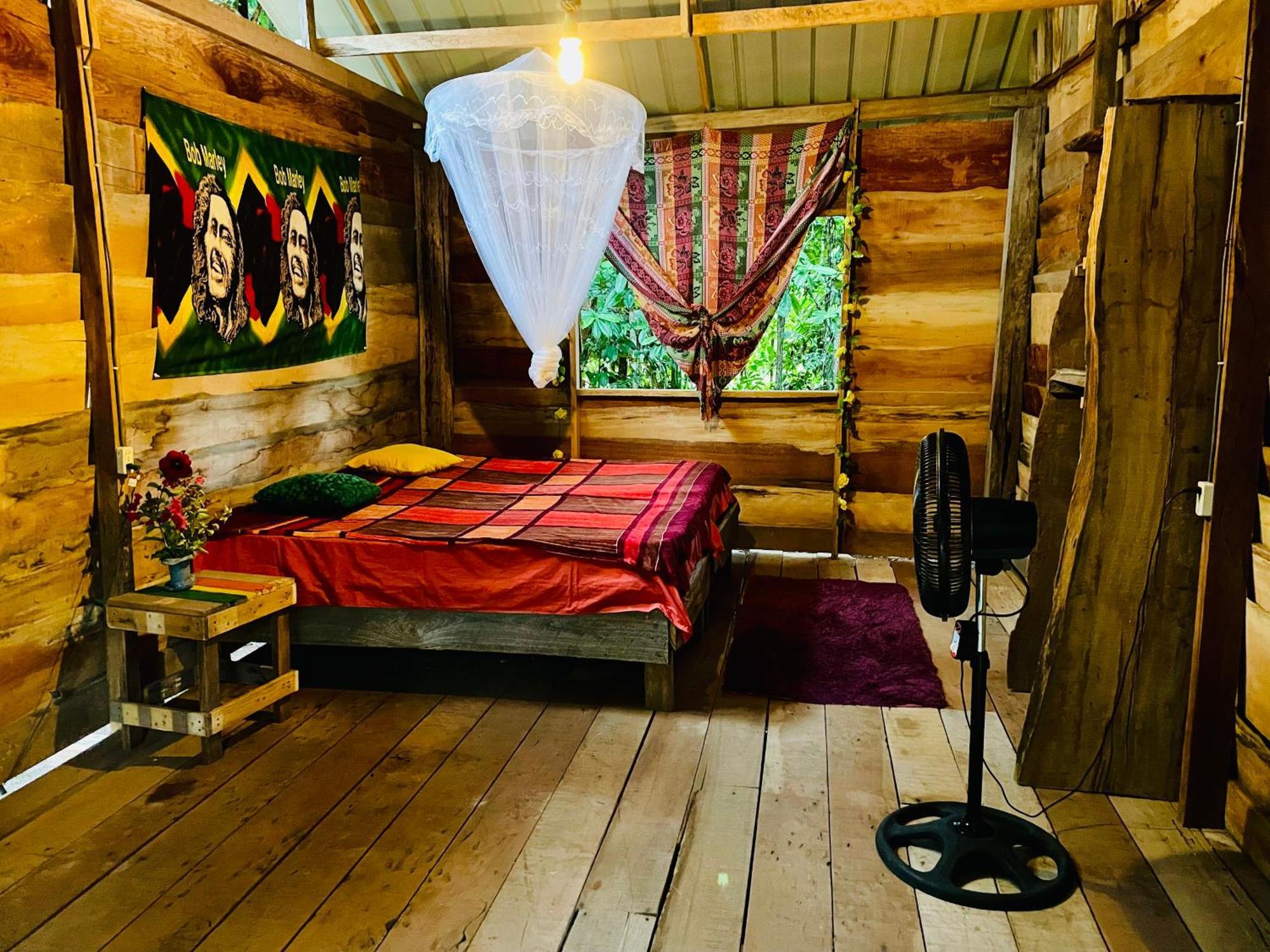 Land Of Promise - Reggae Bar & Eco Village Zanderij Exterior photo