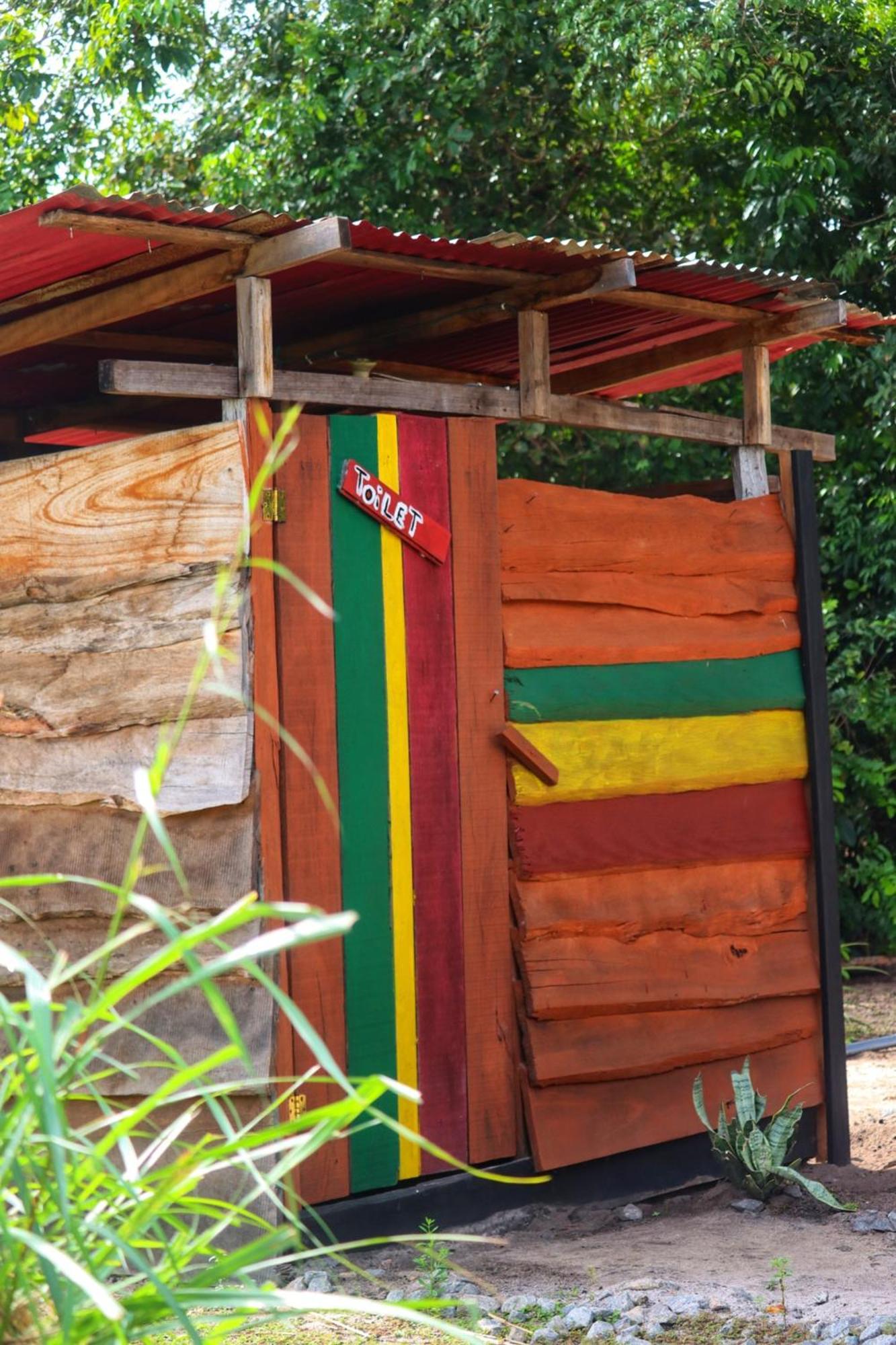 Land Of Promise - Reggae Bar & Eco Village Zanderij Exterior photo
