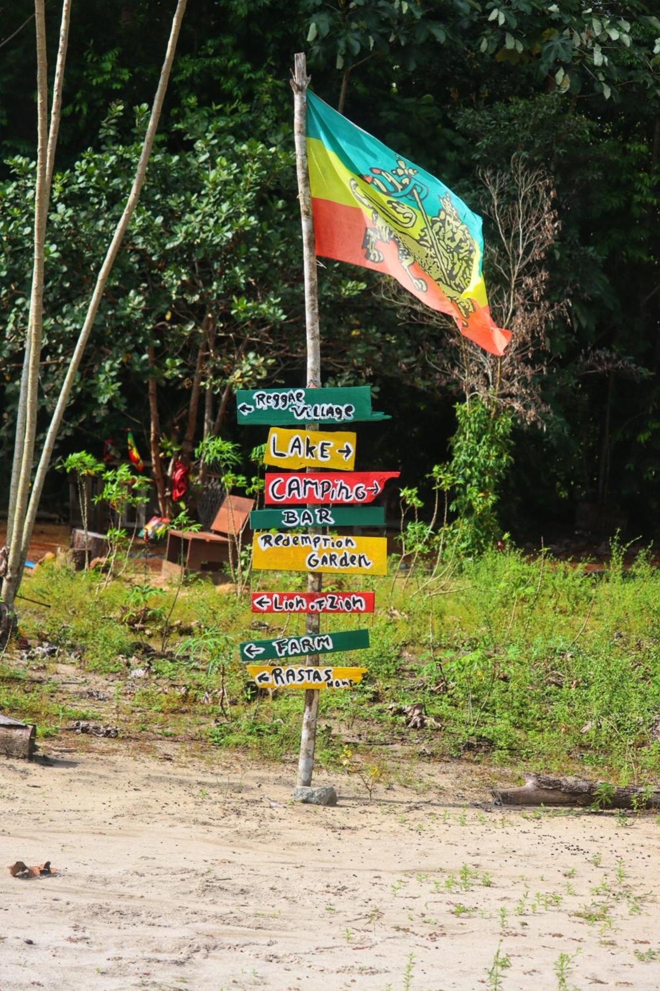 Land Of Promise - Reggae Bar & Eco Village Zanderij Exterior photo